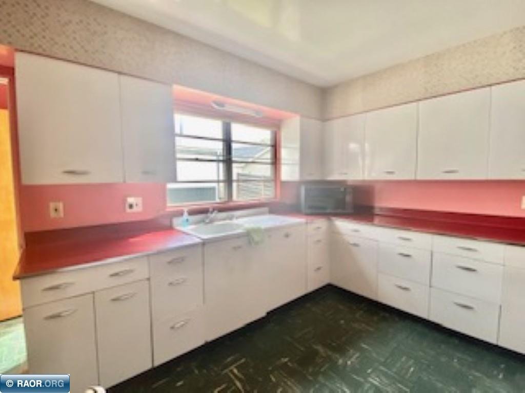 421 NW 7th St