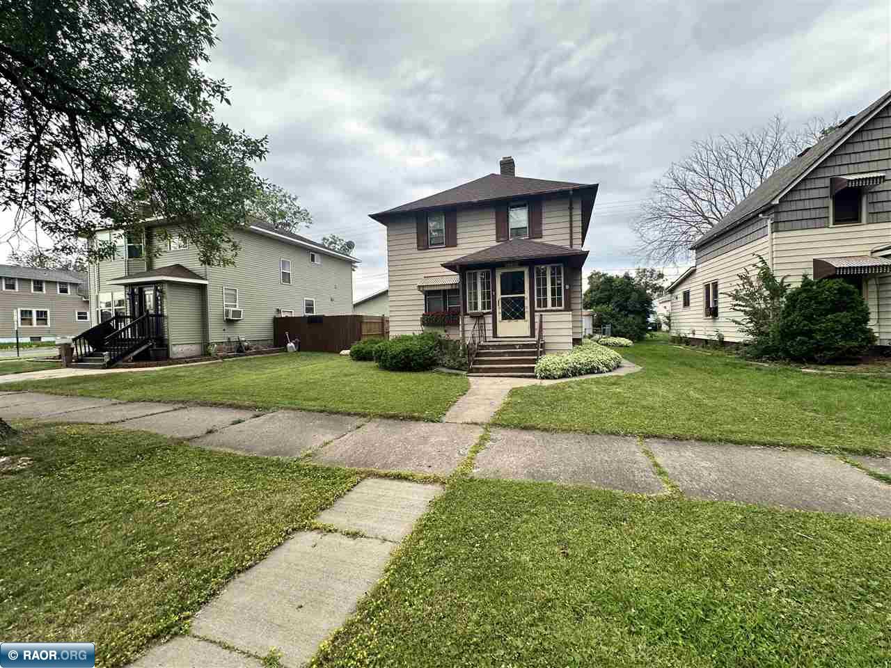 2227 E 2nd Ave, Hibbing, MN 55746 Listing Photo  24