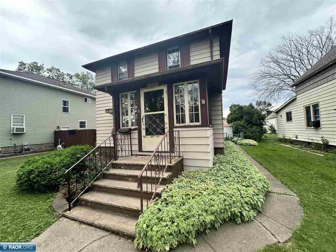 2227 E 2nd Ave, Hibbing, MN 55746 Listing Photo  25