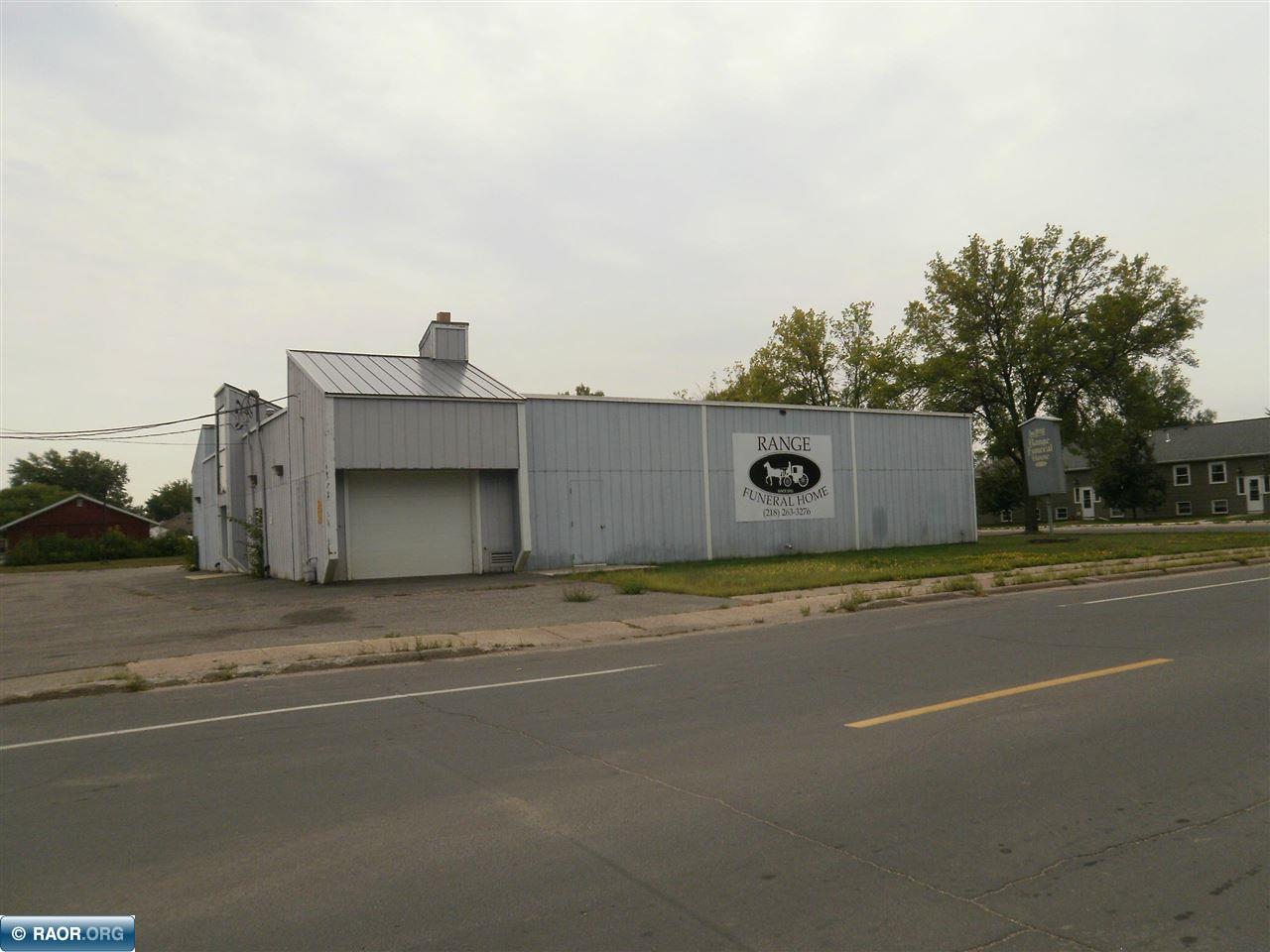 3702 W 2nd Avenue, Hibbing, MN 55746 Listing Photo  6