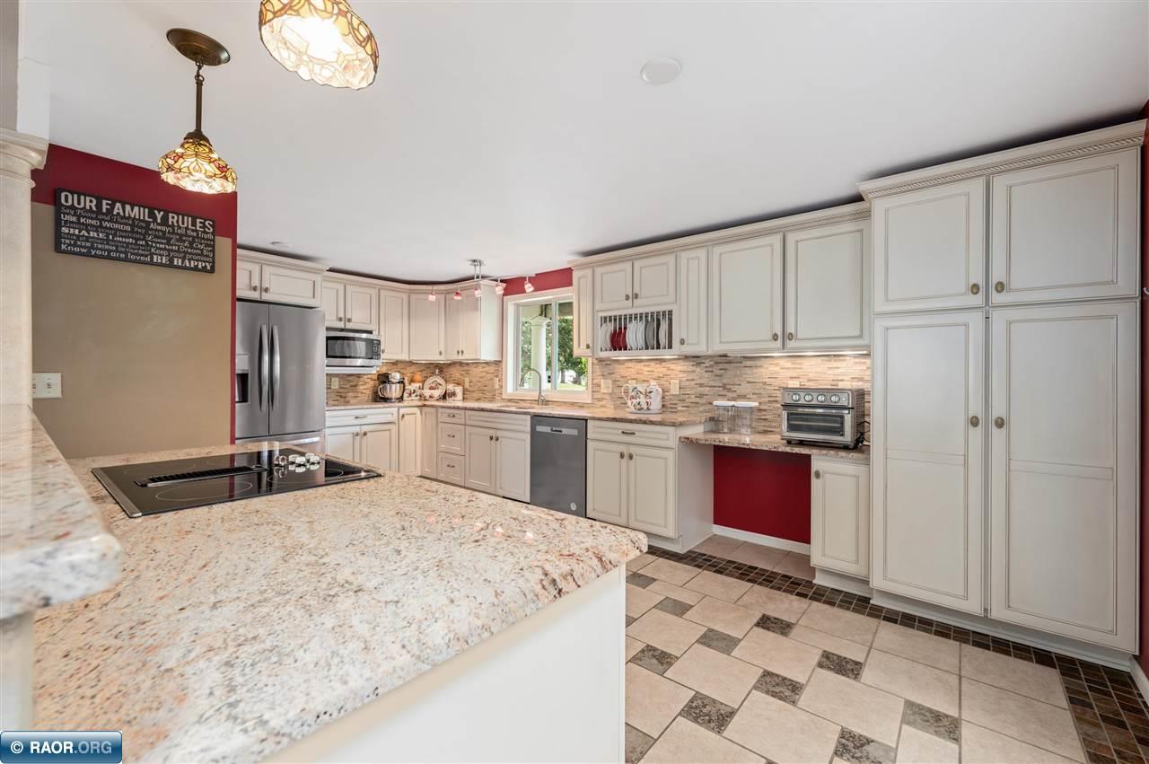 935 NW 4th Ave, Grand Rapids, MN 55744-2550 Listing Photo  18