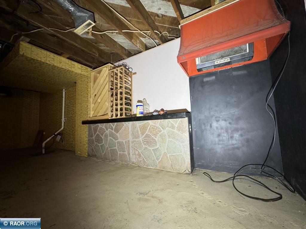 615 NW 4th St