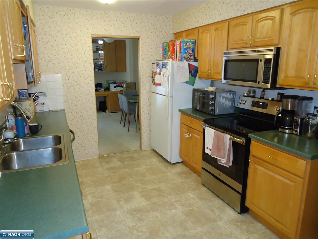 2016 1st Ave, Hibbing, MN 55746 Listing Photo  14