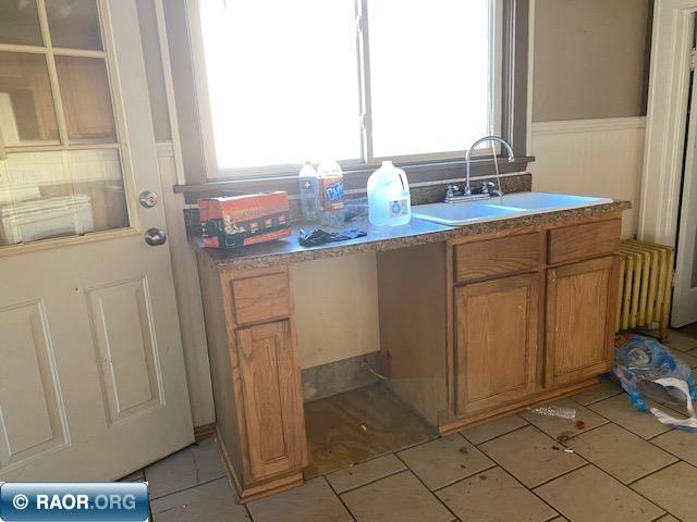 1129 E 16th Ave