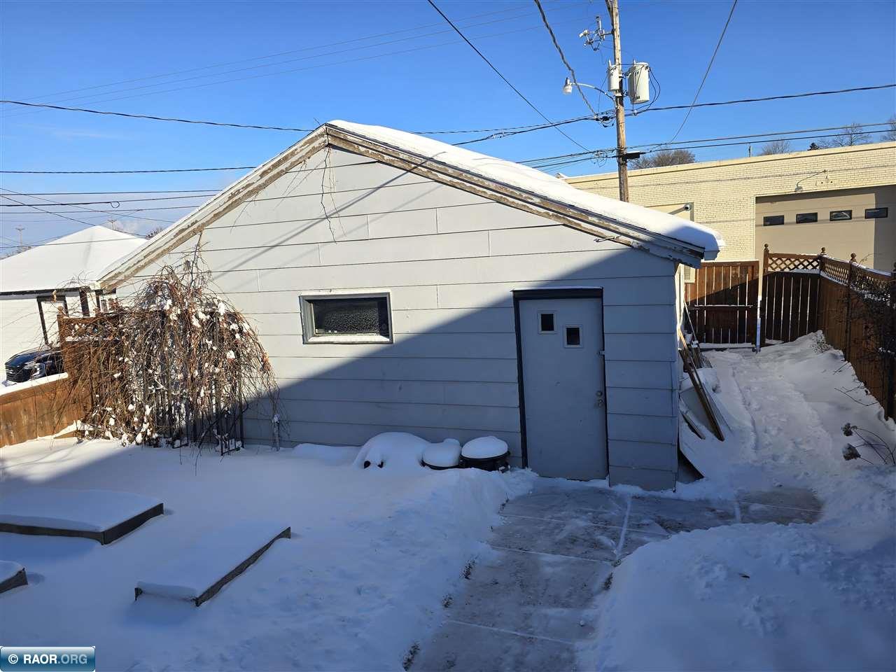 2512 2nd Ave W, Hibbing, MN 55746 Listing Photo  4