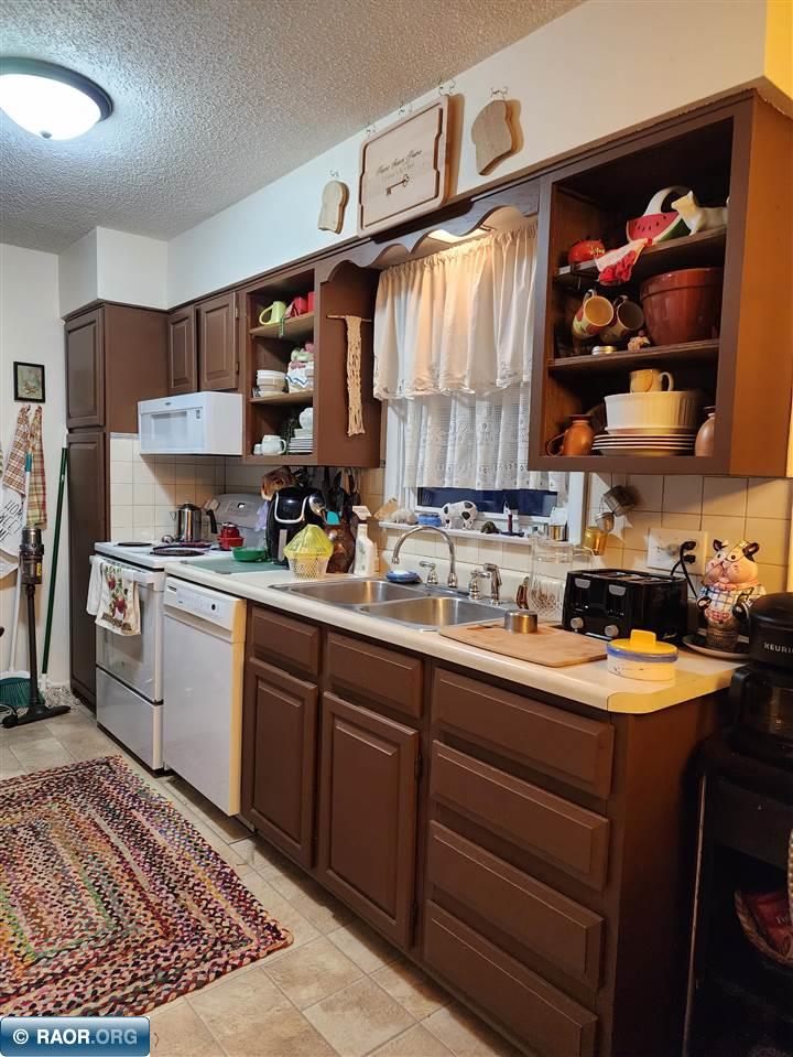 306 S 2nd street W, Aurora, MN 55705 Listing Photo  5