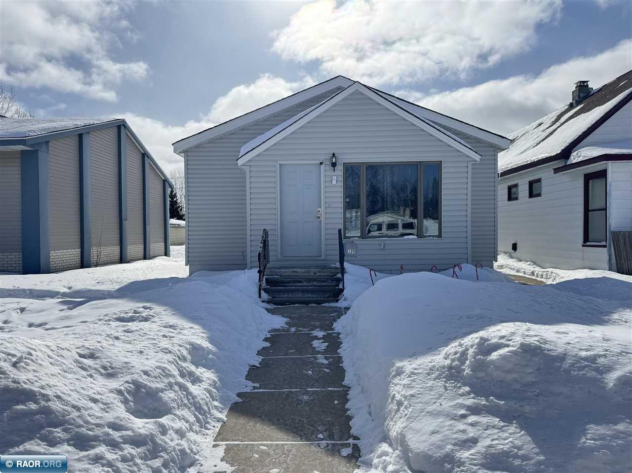 109 W 1st Ave N, Aurora, MN 55705 Listing Photo  2