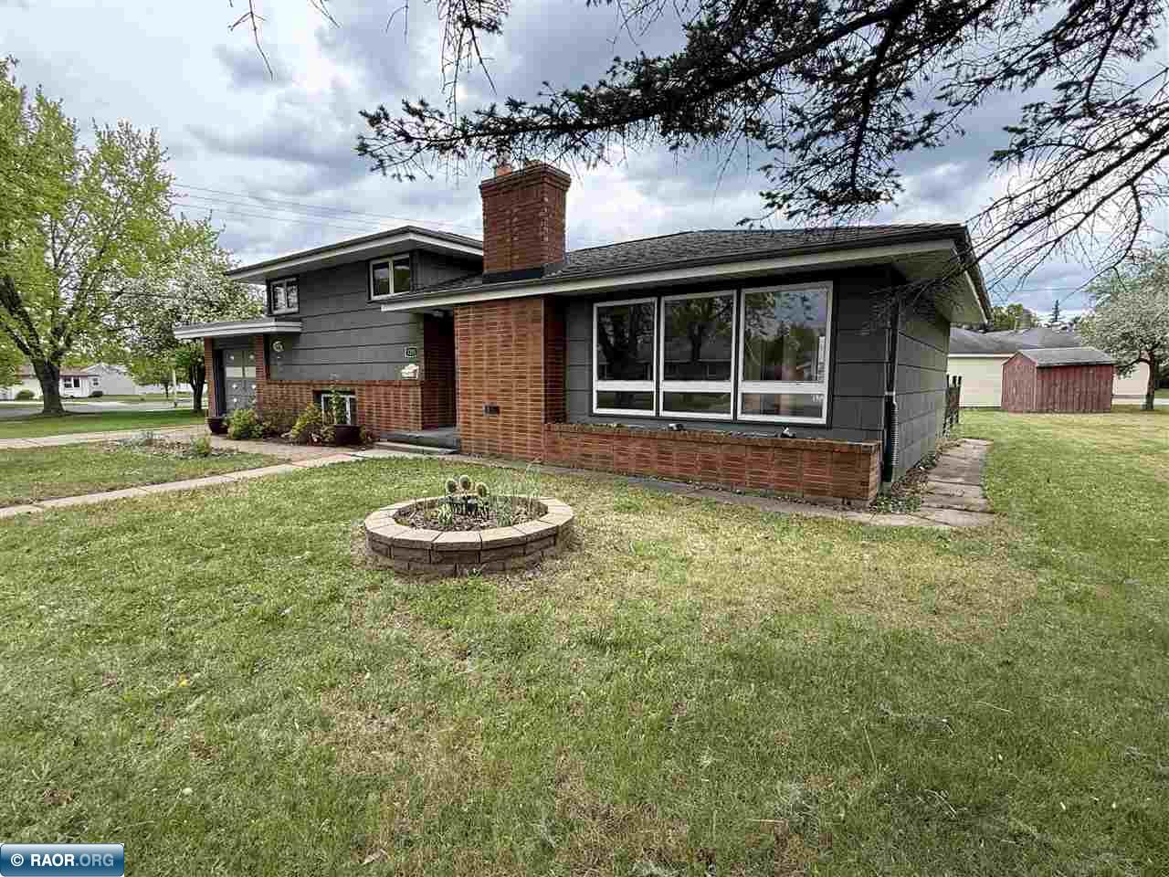 3201 2nd Ave E, Hibbing, MN 55746 Listing Photo  3