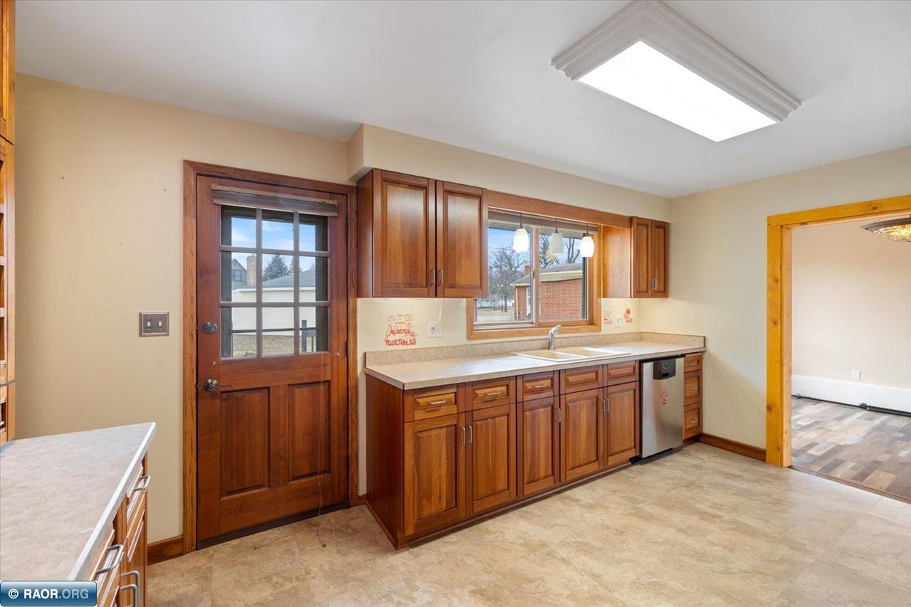 3201 2nd Ave E, Hibbing, MN 55746 Listing Photo  29