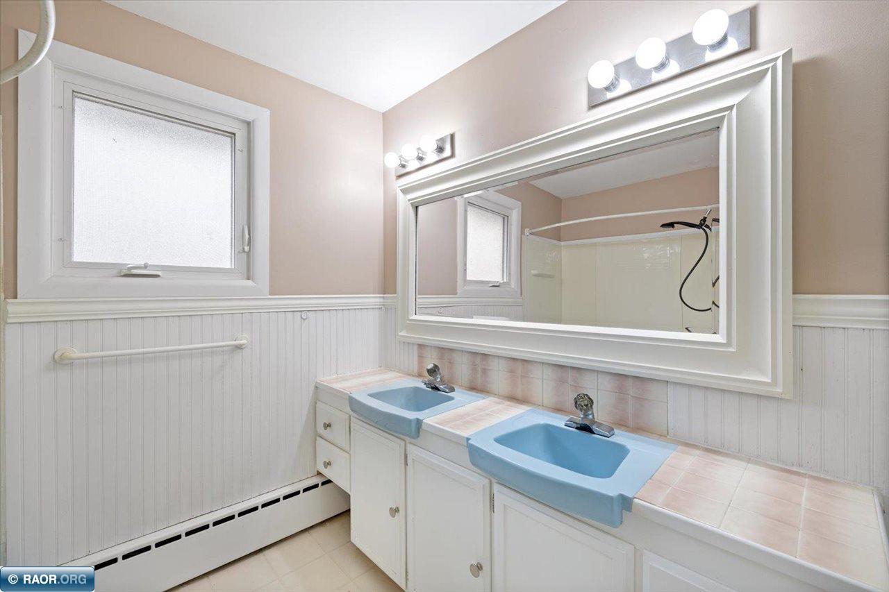 3201 2nd Ave E, Hibbing, MN 55746 Listing Photo  36