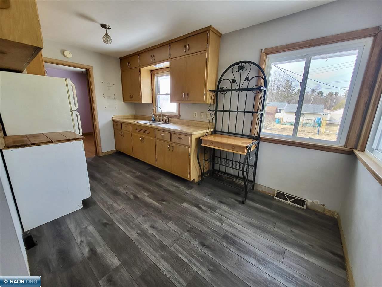 710 Maple Dr., Aurora, MN 55705 Listing Photo  5
