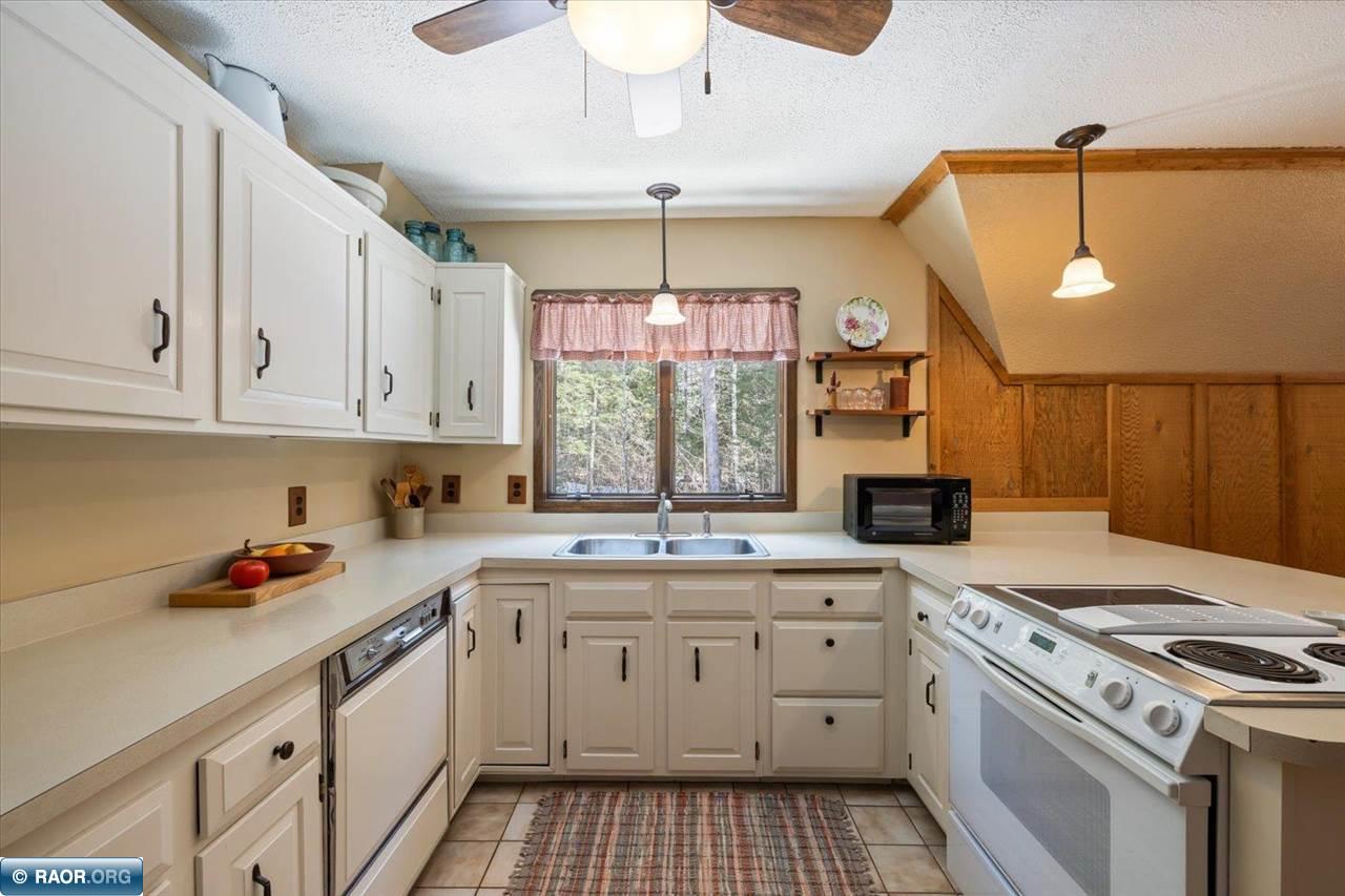 7452 E Donnywood Circle