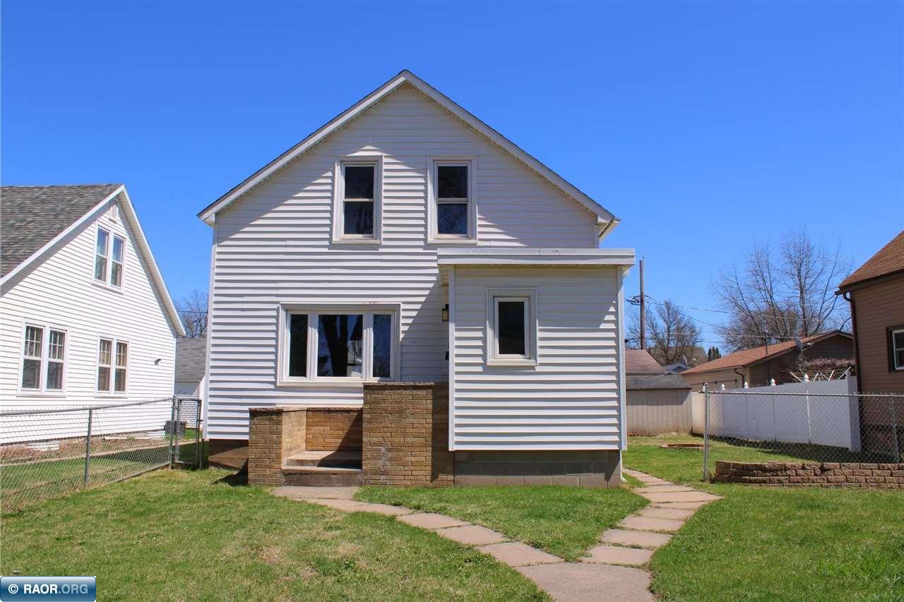 2612 3rd Ave W, Hibbing, MN 55746 Listing Photo  2