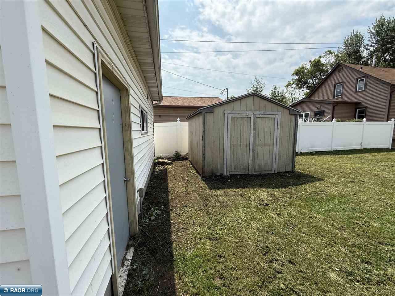 2612 3rd Ave W, Hibbing, MN 55746 Listing Photo  11