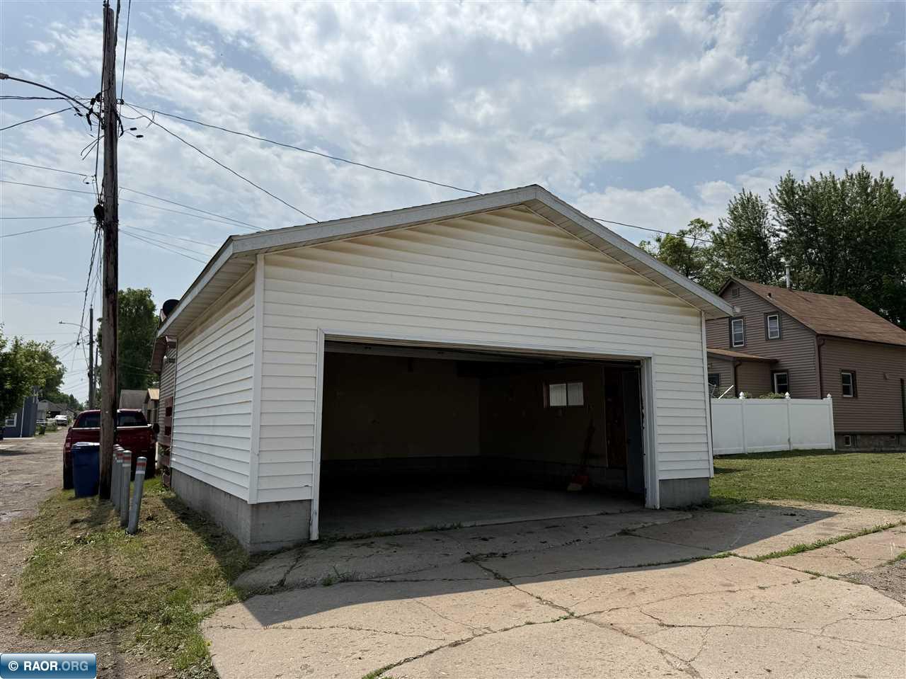 2612 3rd Ave W, Hibbing, MN 55746 Listing Photo  18