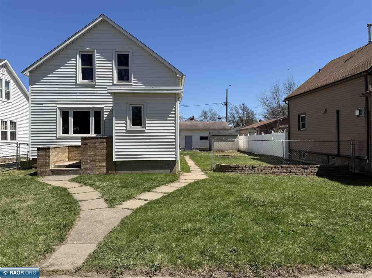 2612 3rd Ave W, Hibbing, MN 55746 Listing Photo  4