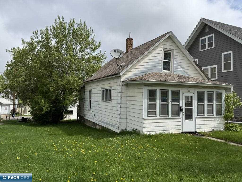 304 NW 2nd St