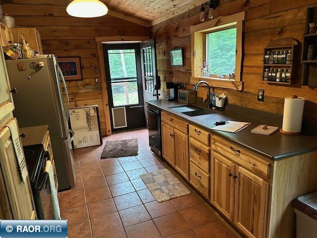 12842 Wichingen Rd, Hibbing, MN 55746 Listing Photo  6