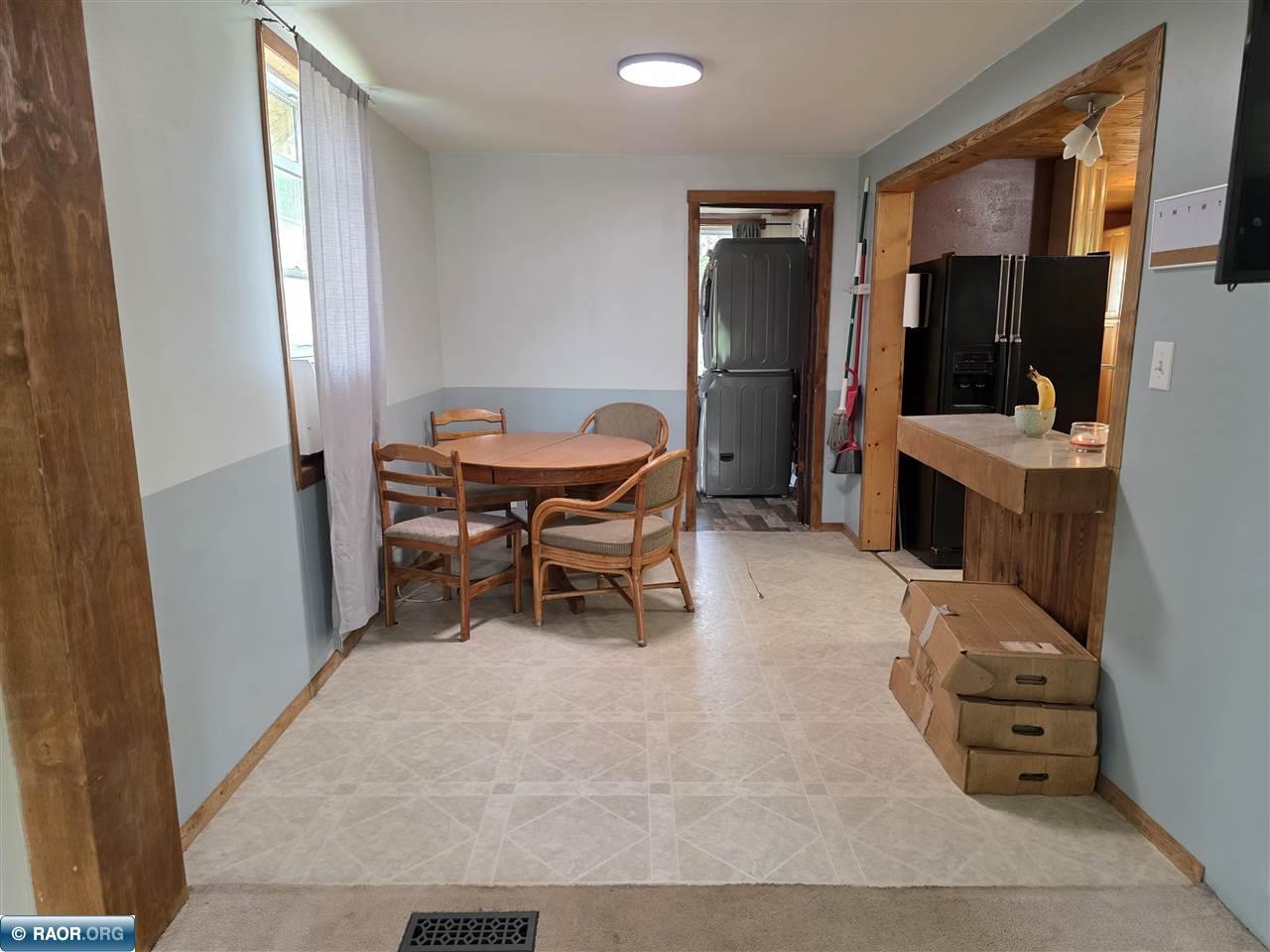 327 1st St, Hibbing, MN 55746 Listing Photo  12