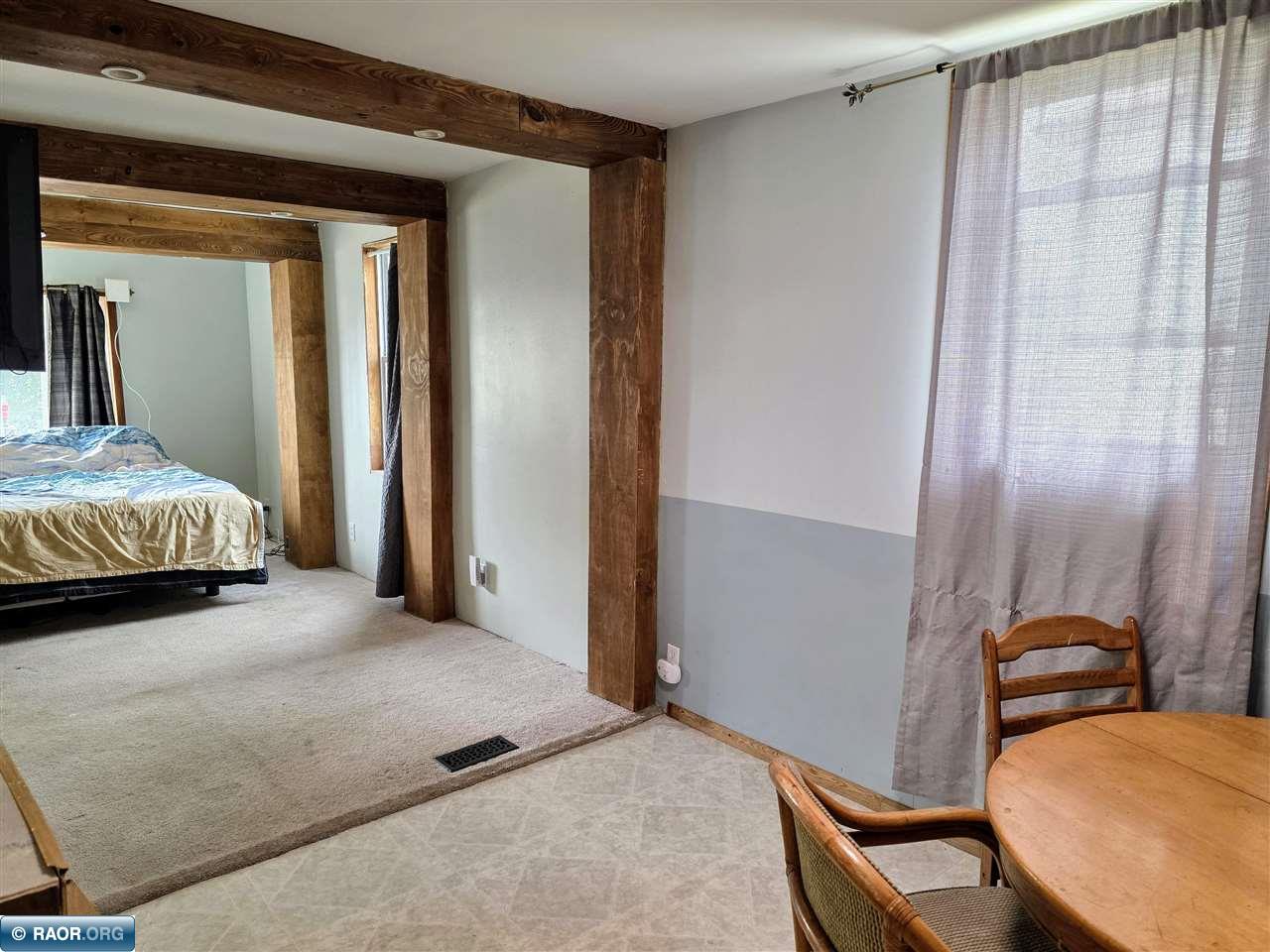 327 1st St, Hibbing, MN 55746 Listing Photo  14