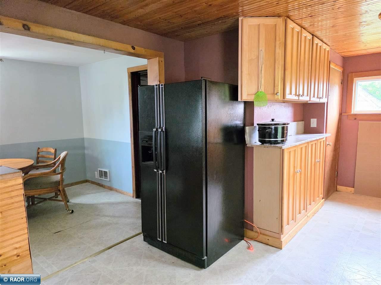 327 1st St, Hibbing, MN 55746 Listing Photo  9