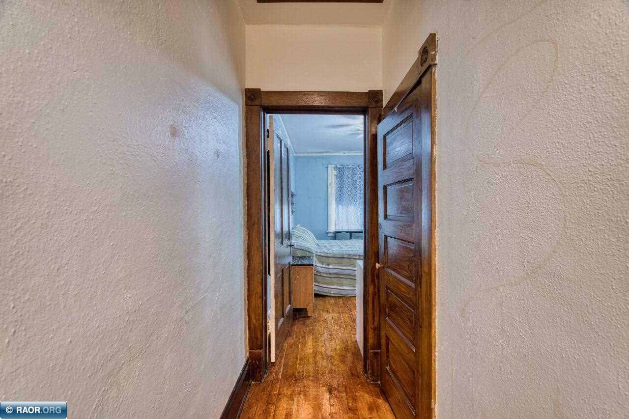 316 W 3rd Ave N, Aurora, MN 55705 Listing Photo  4