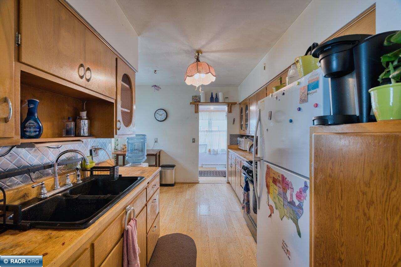 316 W 3rd Ave N, Aurora, MN 55705 Listing Photo  7