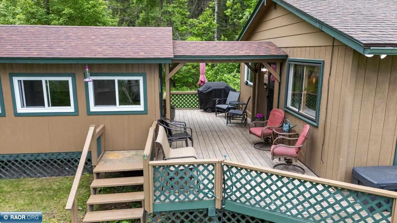 5953 S Long Lake Road