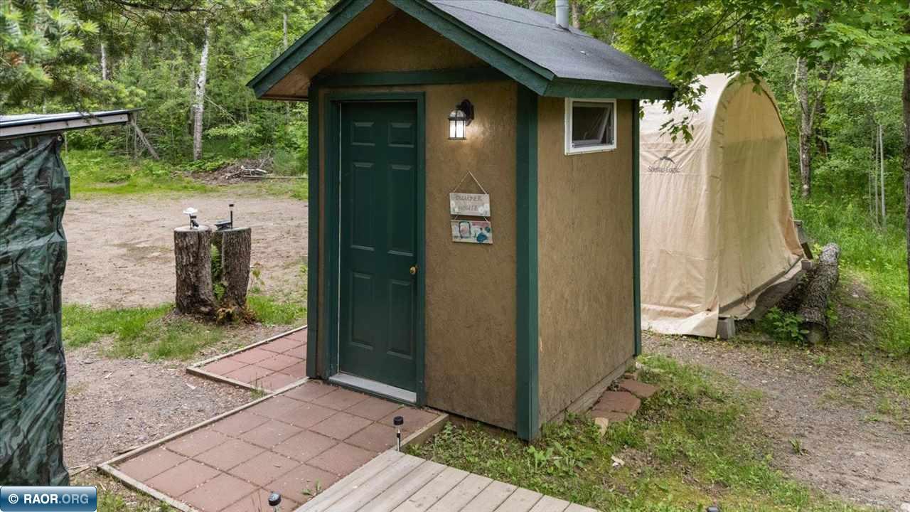 5953 S Long Lake Road