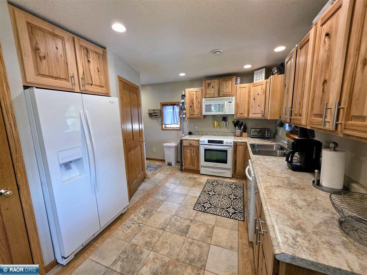 825 NE 2nd Ave, Grand Rapids, MN 55744 Listing Photo  9