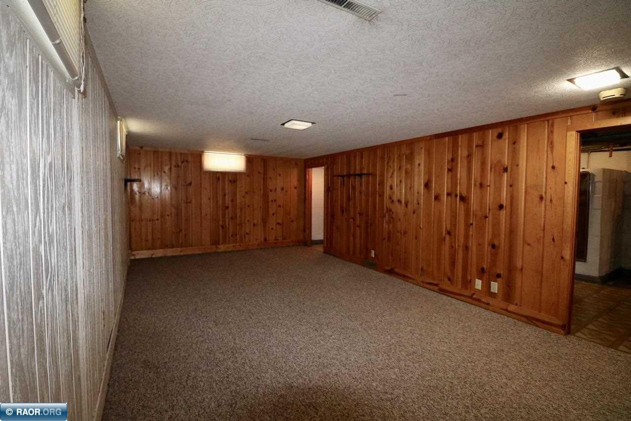 313 S 2nd St E, Aurora, MN 55705 Listing Photo  34