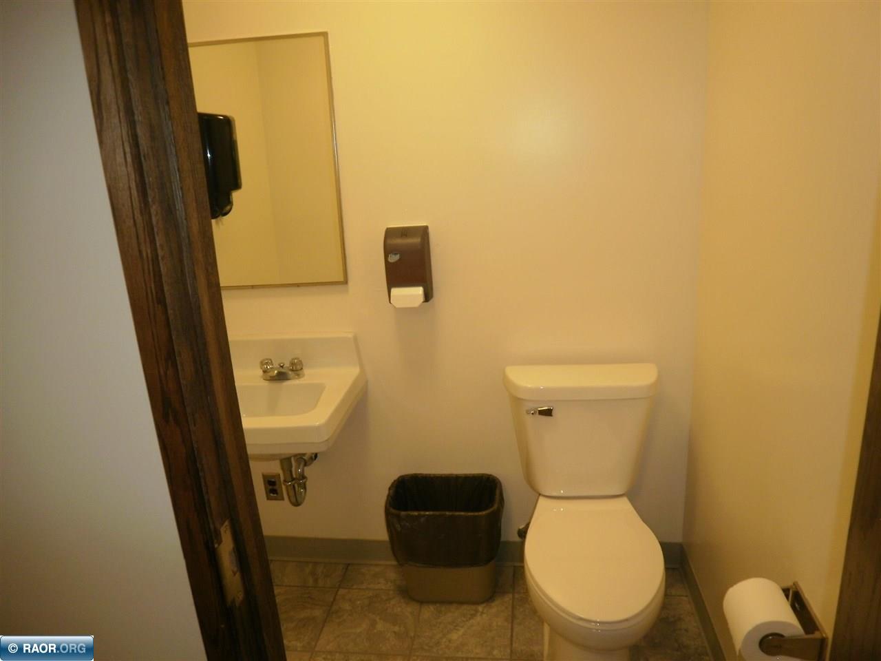 3702 W 2nd Avenue, Hibbing, MN 55746 Listing Photo  12