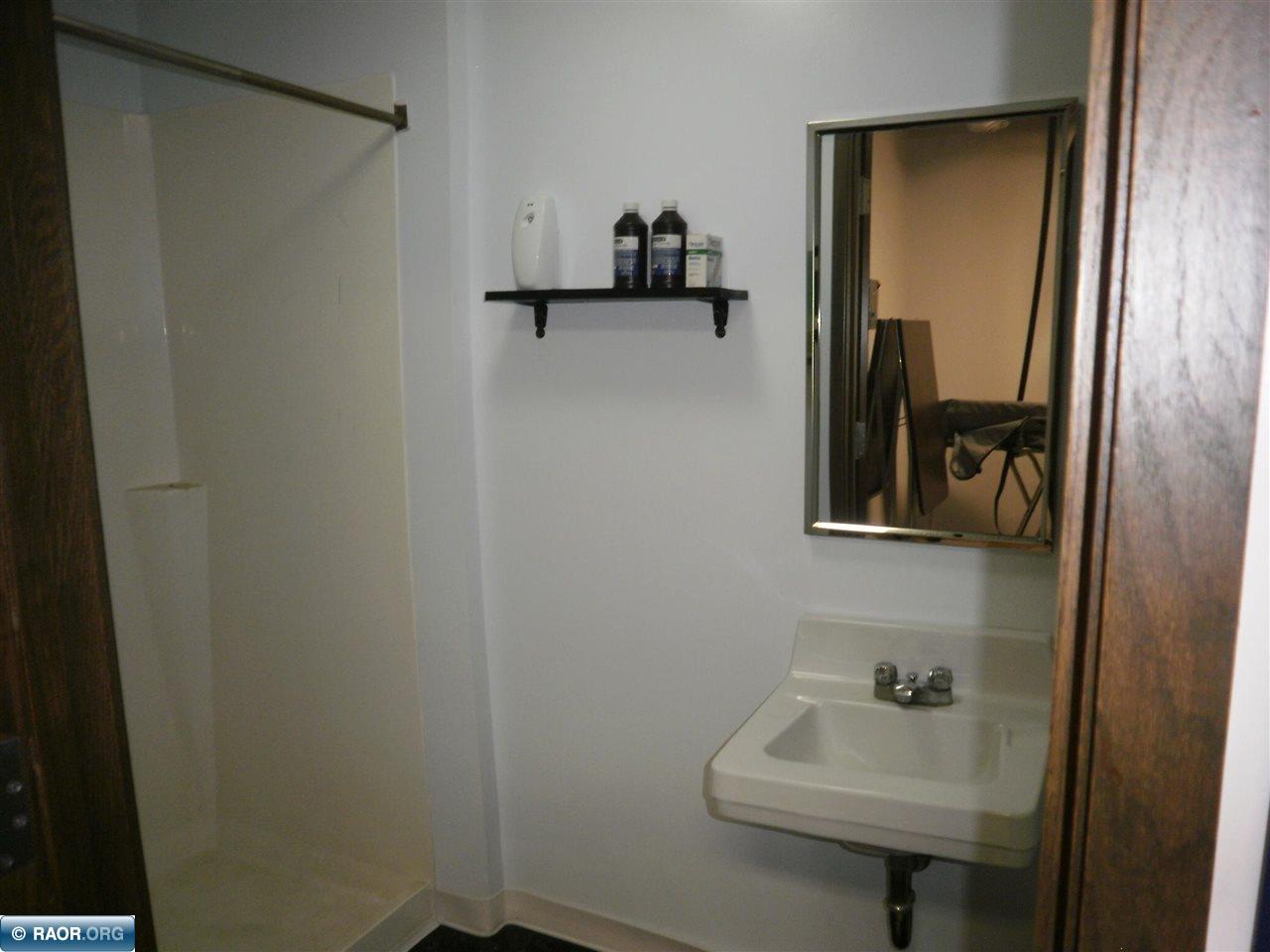 3702 W 2nd Avenue, Hibbing, MN 55746 Listing Photo  18