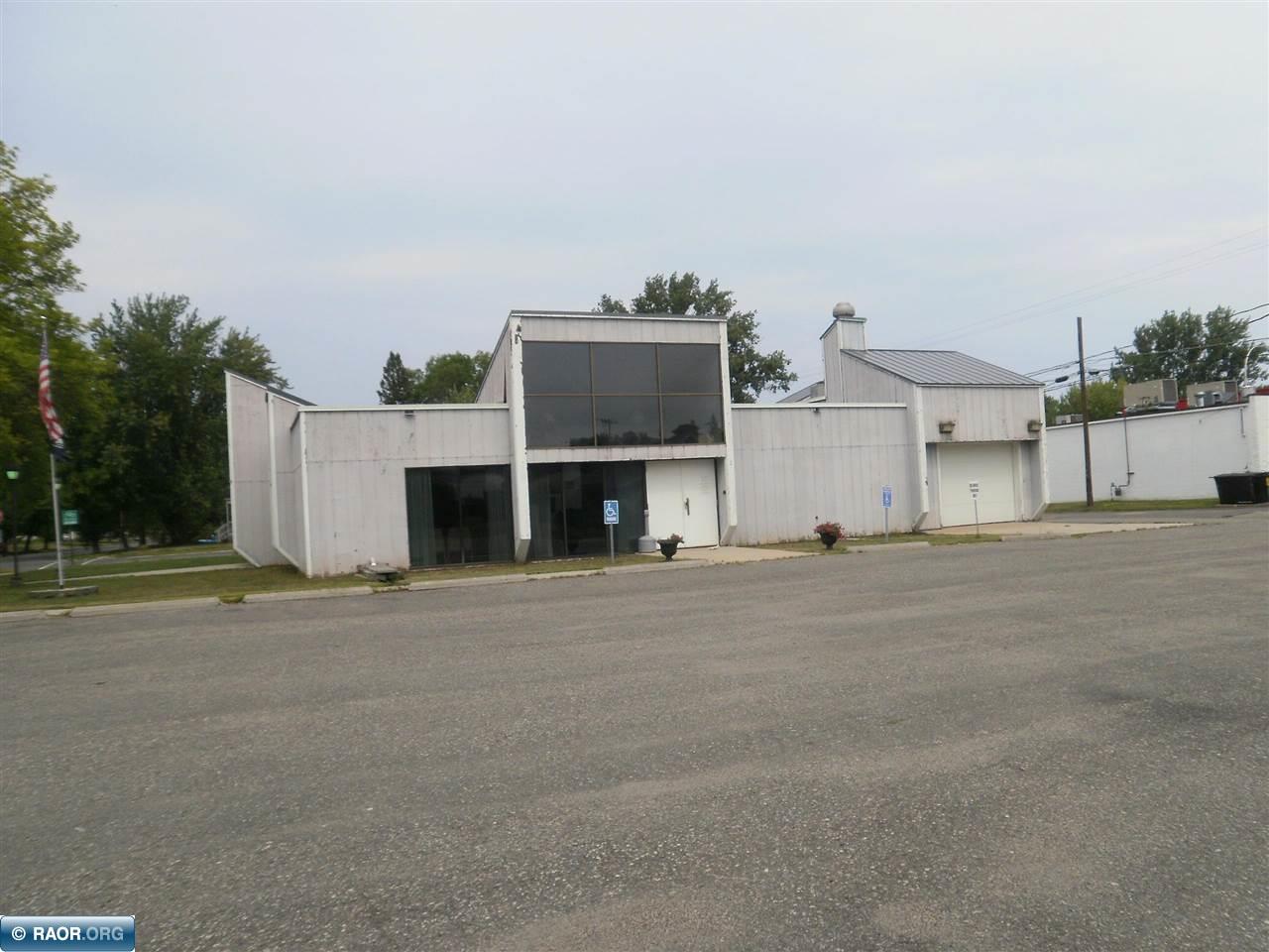 3702 W 2nd Avenue, Hibbing, MN 55746 Listing Photo  4