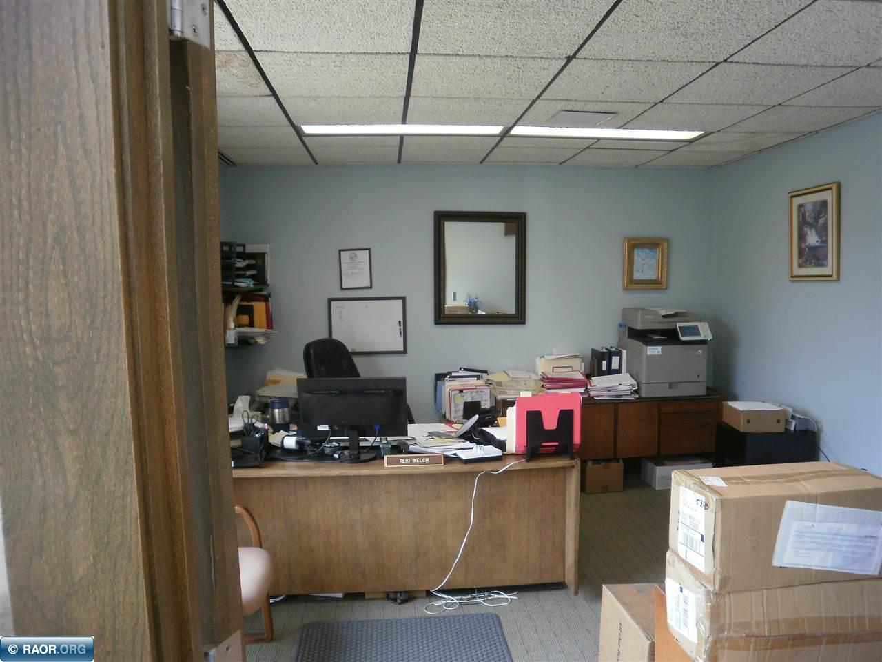 3702 W 2nd Avenue, Hibbing, MN 55746 Listing Photo  8