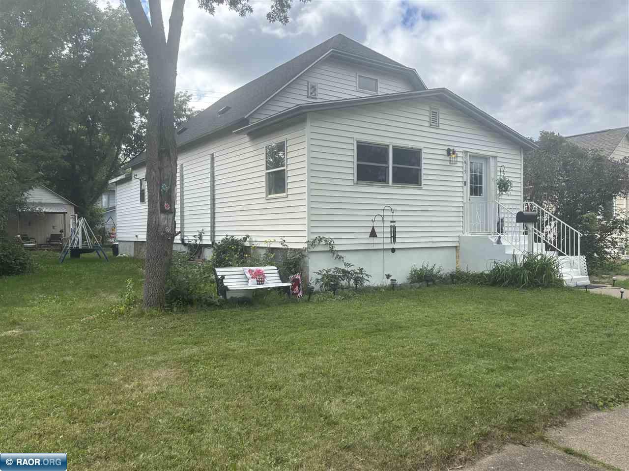 2619 2nd Ave E, Hibbing, MN 55746 Listing Photo  1