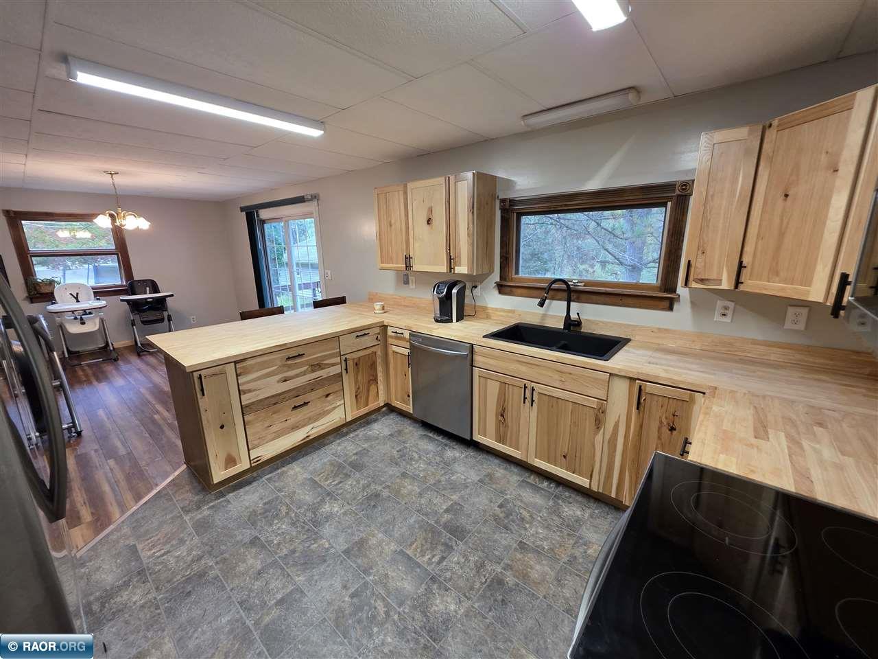 11196 Dupont Rd, Hibbing, MN 55746 Listing Photo  16