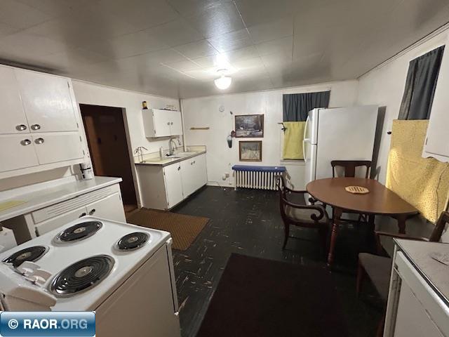 131 E 17TH ST, Hibbing, MN 55746 Listing Photo  22