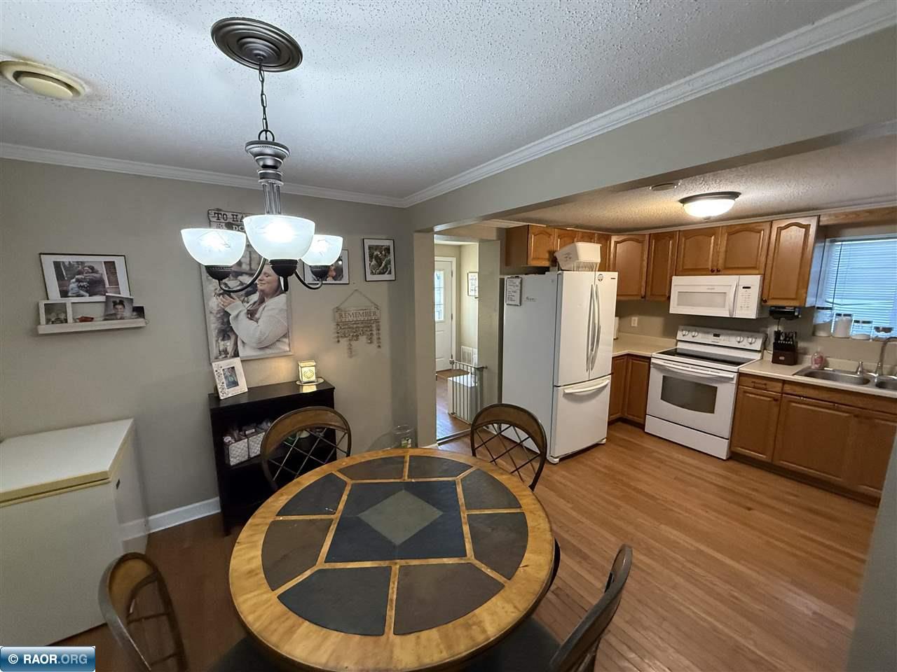 311 W 2nd Ave N, Aurora, MN 55705 Listing Photo  10