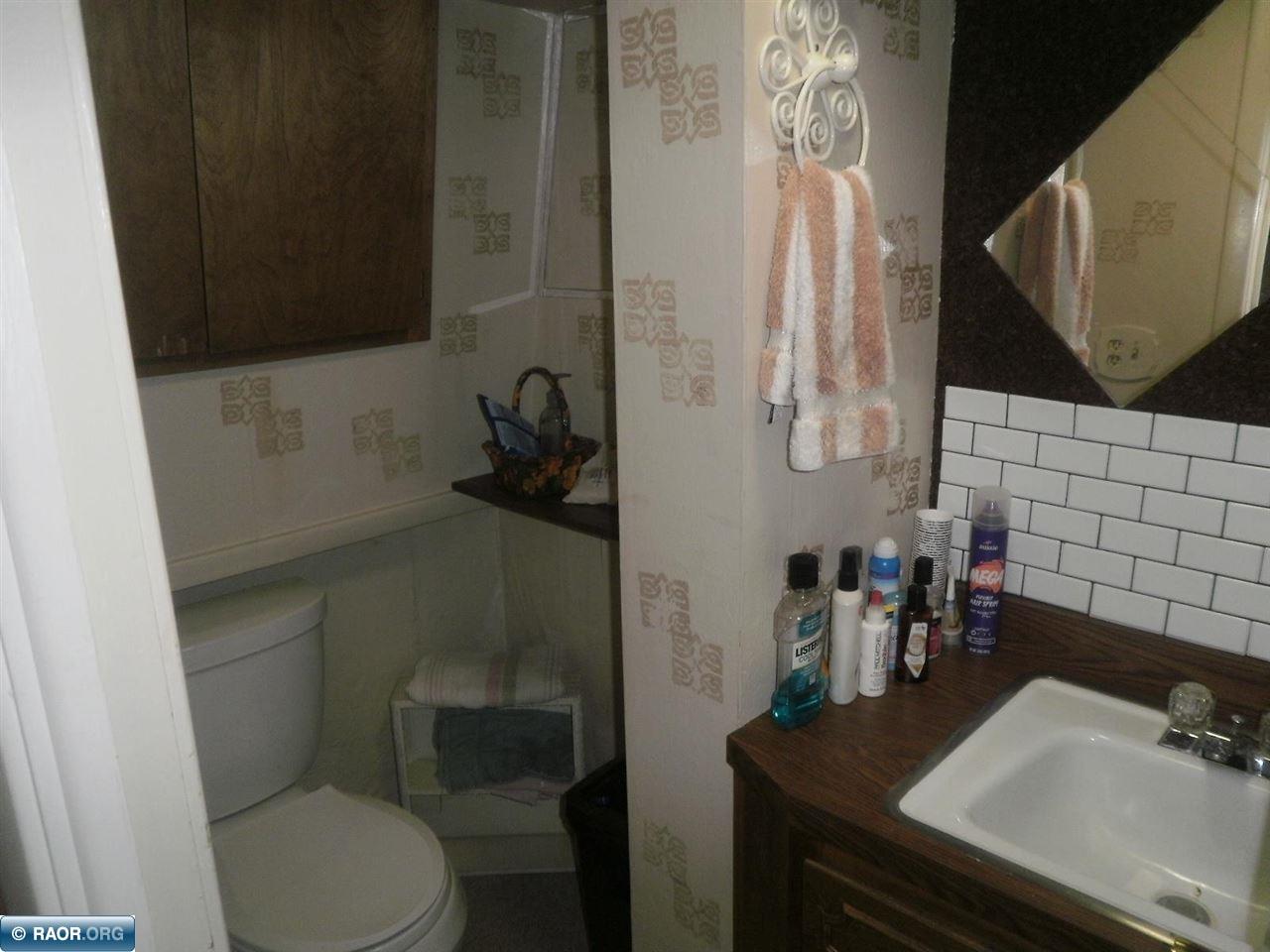 720 E 37th Street, HIBBING, MN 55746 Listing Photo  12