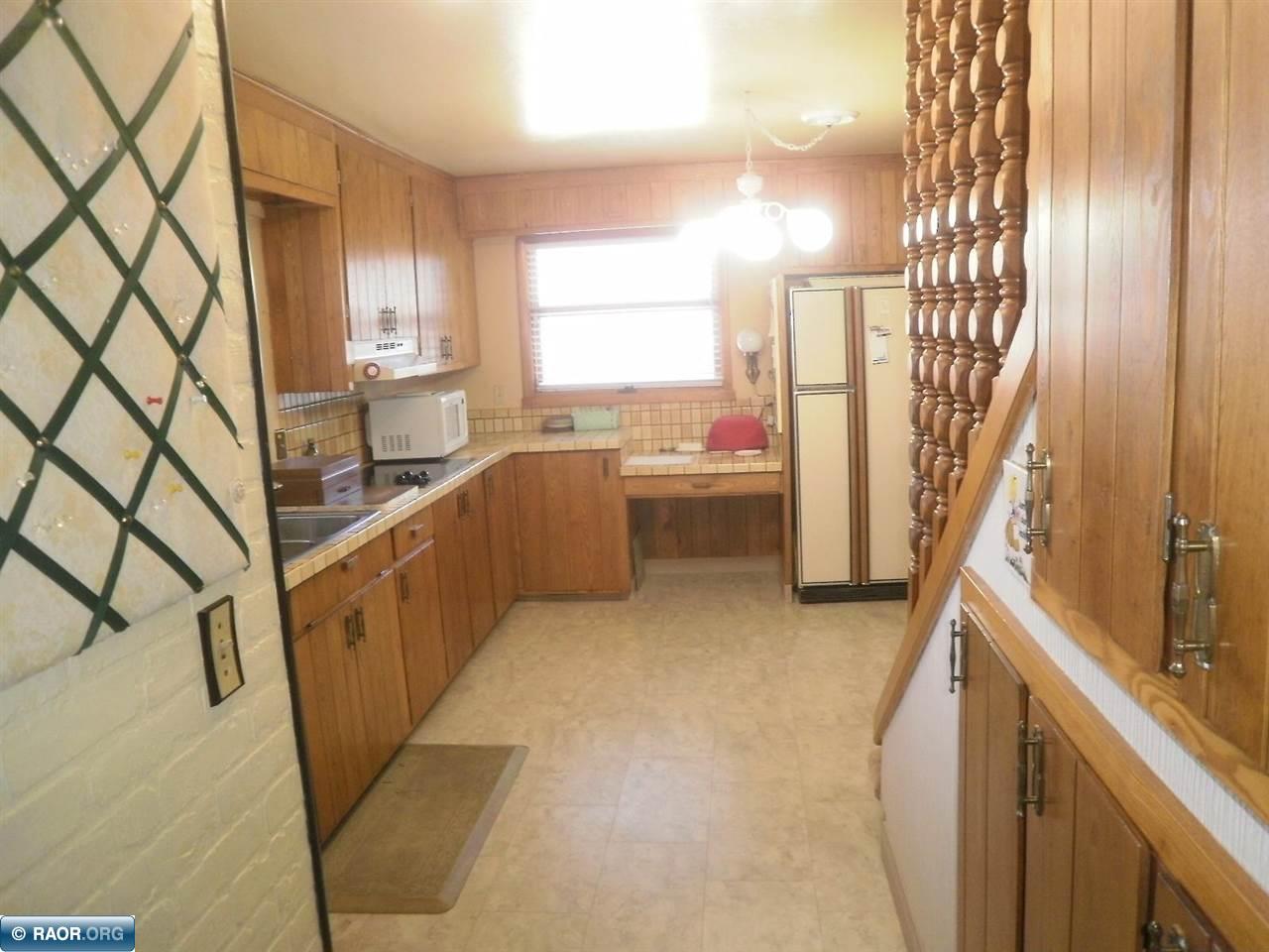 720 E 37th Street, HIBBING, MN 55746 Listing Photo  6