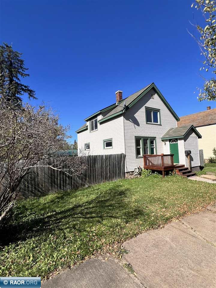 1129 16th Ave E, Hibbing, MN 55746 Listing Photo  6