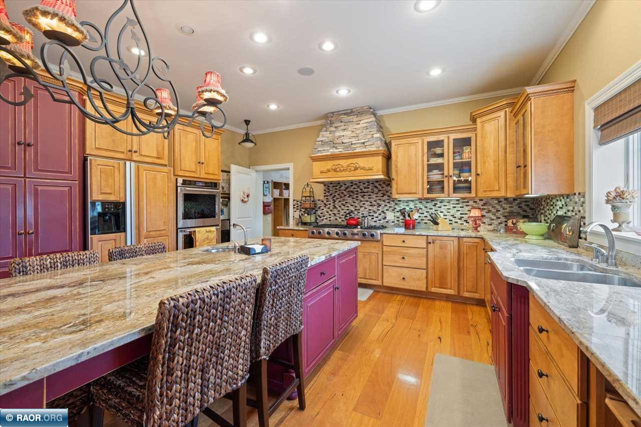 303 N Fairview Circle