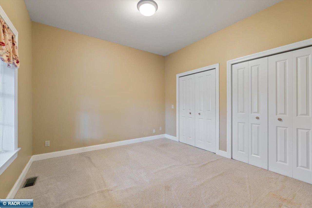 303 N Fairview Circle