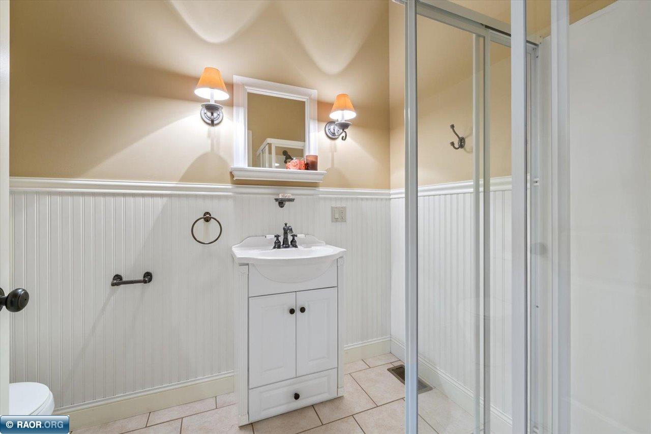 303 N Fairview Circle