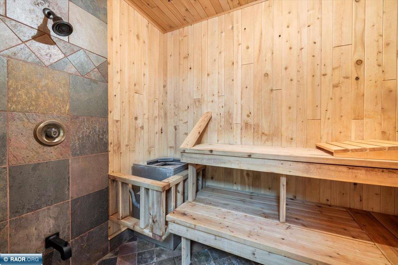 303 N Fairview Circle