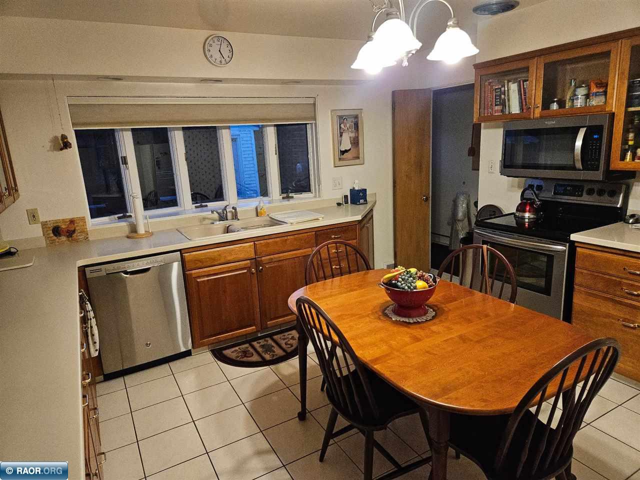816 E 25th st, Hibbing, MN 55746 Listing Photo  37