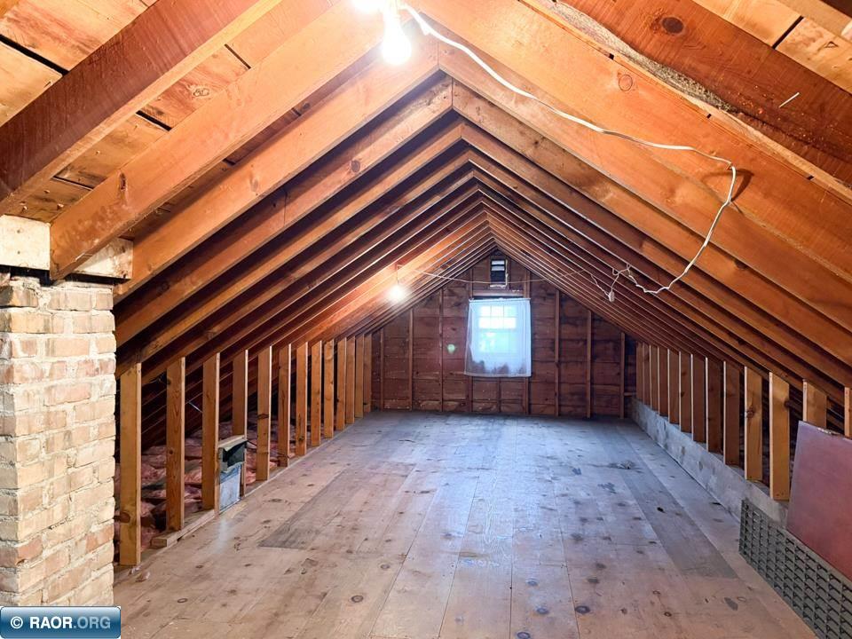 2825 3rd Ave E, Hibbing, MN 55746 Listing Photo  18
