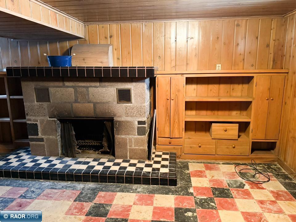 2825 3rd Ave E, Hibbing, MN 55746 Listing Photo  19