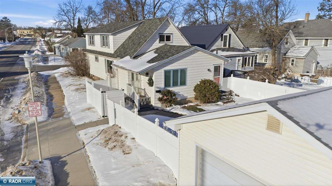 2418 4th Ave E, Hibbing, MN 55746 Listing Photo  40